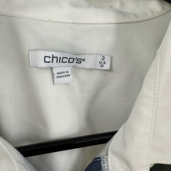 M Chico's No Iron™ Placed Floral Shirt with Black and Gold Floral Design 2/M - Picture 5 of 11